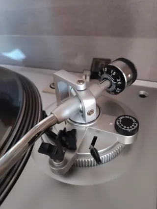 Giradiscos Akiyama DJ-2000 Argento