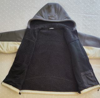 Chaqueta Trang World tipo neopreno