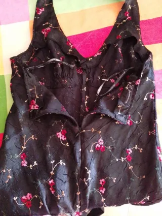 Vestido de baile volante