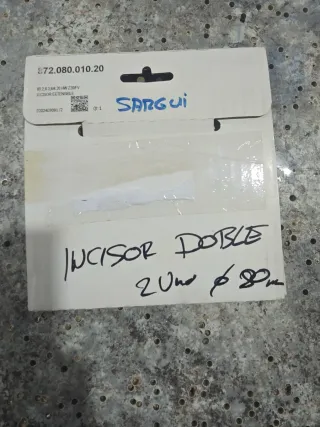 1 incisor doble de 80 y 20 mm de eje