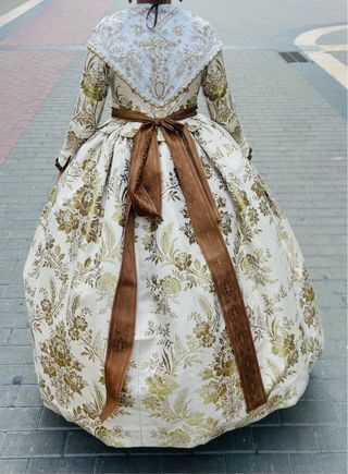 Traje de Fallera modelo San felipe.