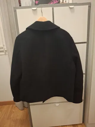 Abrigo corto Uniqlo negro