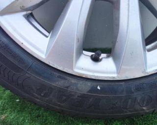 Llanta renault 403009968r clio iv 370208