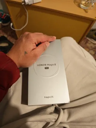 Honor Magic 8 Pro Caja y Accessories