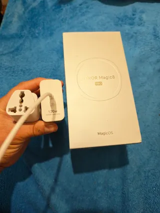Honor Magic 8 Pro Caja y Accessories