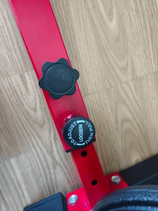 **Estación DE PESAS para dos barras y discos**