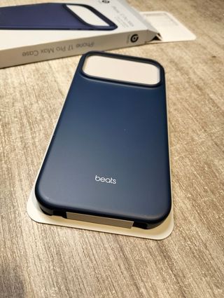 Apple Funda Beats con MagSafe y Control de Cámara para el iPhone 17 Pro Max Azul cobalto