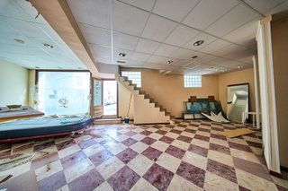 Local comercial en venta en Baza