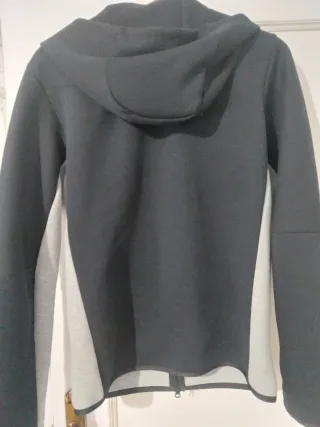 Chaqueta Nike Tech Fleece Negra y Gris
