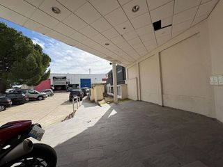 Local comercial en venta en Sevilla la Nueva