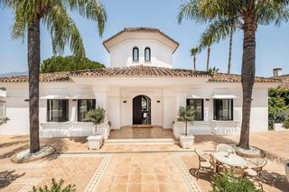 Chalet en alquiler en Los Naranjos - Las Brisas en Marbella