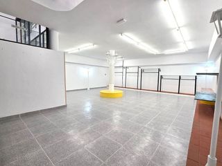 Local comercial en venta en Centro en Almería