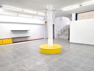 Local comercial en venta en Centro en Almería