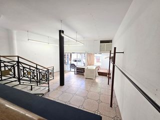 Local comercial en venta en Centro en Almería