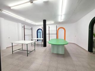 Local comercial en venta en Centro en Almería