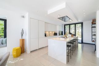 Chalet en alquiler en Nueva Andalucía centro en Marbella