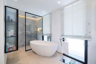 Chalet en alquiler en Nueva Andalucía centro en Marbella