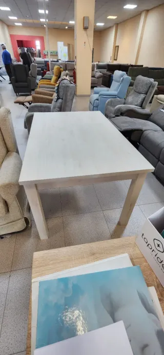 Mesa extensible de madera