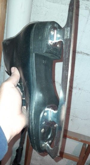 Pattini sul ghiaccio taglia 44