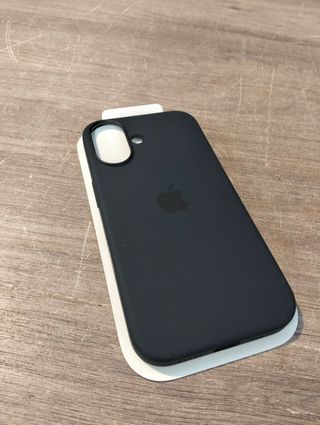 Funda iPhone 16 MagSafe Silicona - Negra