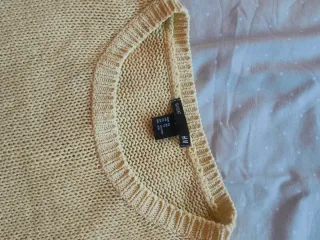 Top H&M calado amarillo pastel Talla XS