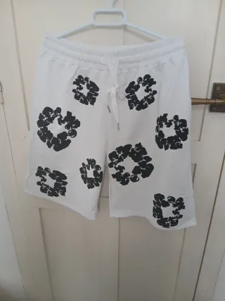 Conjunto verano flores blanco y negro