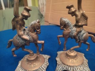 Pareja Candelabros Bronce Jinetes 3 Brazos