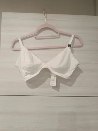 Sujetador de la marca Women'secret en color blanco