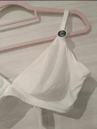 Sujetador de la marca Women'secret en color blanco