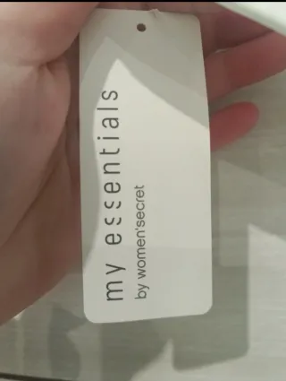 Sujetador de la marca Women'secret en color blanco