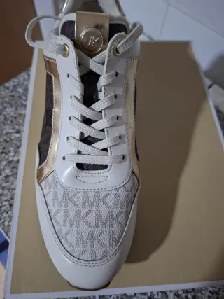 Zapatillas Michael Kors Maddy Trainer Talla 38.5