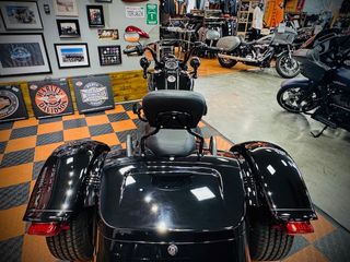 Harley-Davidson Freewheeler Trike Negra