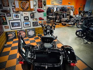 Harley-Davidson Freewheeler Trike Negra