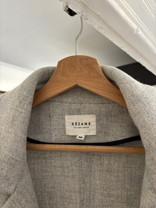 Abrigo Sezane 60% Lana Gris