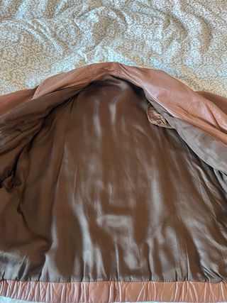 Chaqueta de cuero marrón