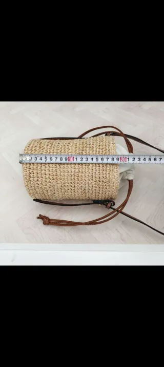 Bolso de rafia con asas en cuero