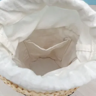 Bolso de rafia con asas en cuero