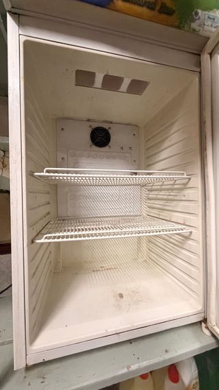 Nevera expositora cristal vertical