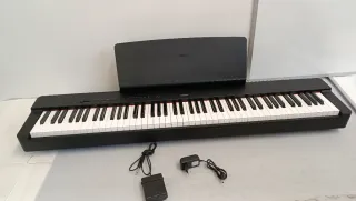 Piano Digitale Yamaha P-225B W26Y2643