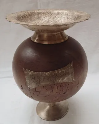 Antica elemosiniera in legno e ottone anni 50