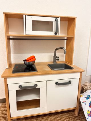 Cocina infantil de madera Ikea