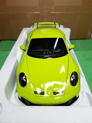 Porsche 911 GT3 992 Norev 1/18
