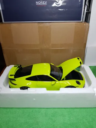 Porsche 911 GT3 992 Norev 1/18