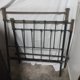 Cabecero de cama antiguo metal
