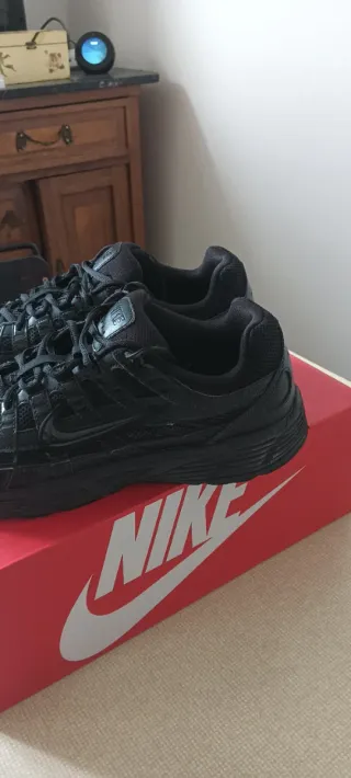 Nike P-6000 nere taglia 10.5 US
