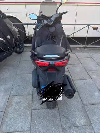 Yamaha Xmax 125 Gris