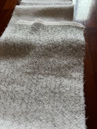 Sciarpa con fili argentati