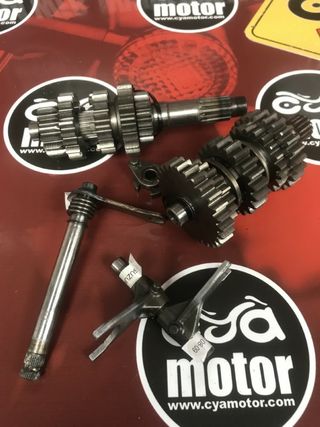 Despiece caja de cambios con defecto para Suzuki RMZ 450 2008-2012 2412028H01