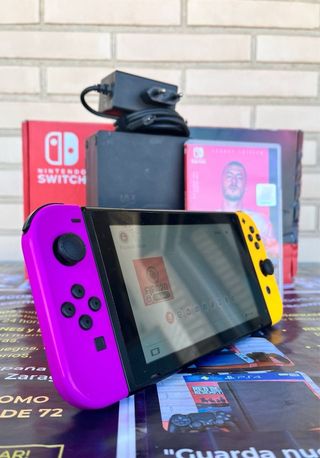 Nintendo Switch + FIFA 20