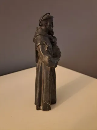 Pequeña figura San Antonio y Niño Jesús calamina